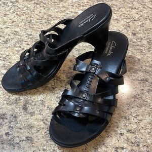 Clarks Bendables Black Slip On Heels. Size 8.5. Leather Upper. GUC